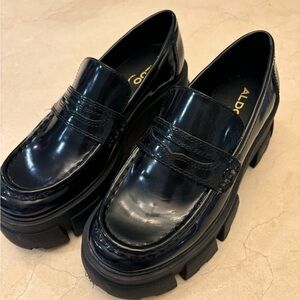 Size 6 large sole loafers Aldo